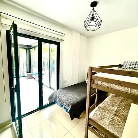 ヴィラ Modern With A Private Pool *