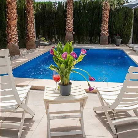 ヴィラ Modern With A Private Pool