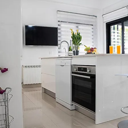 Modern With A Private Pool *